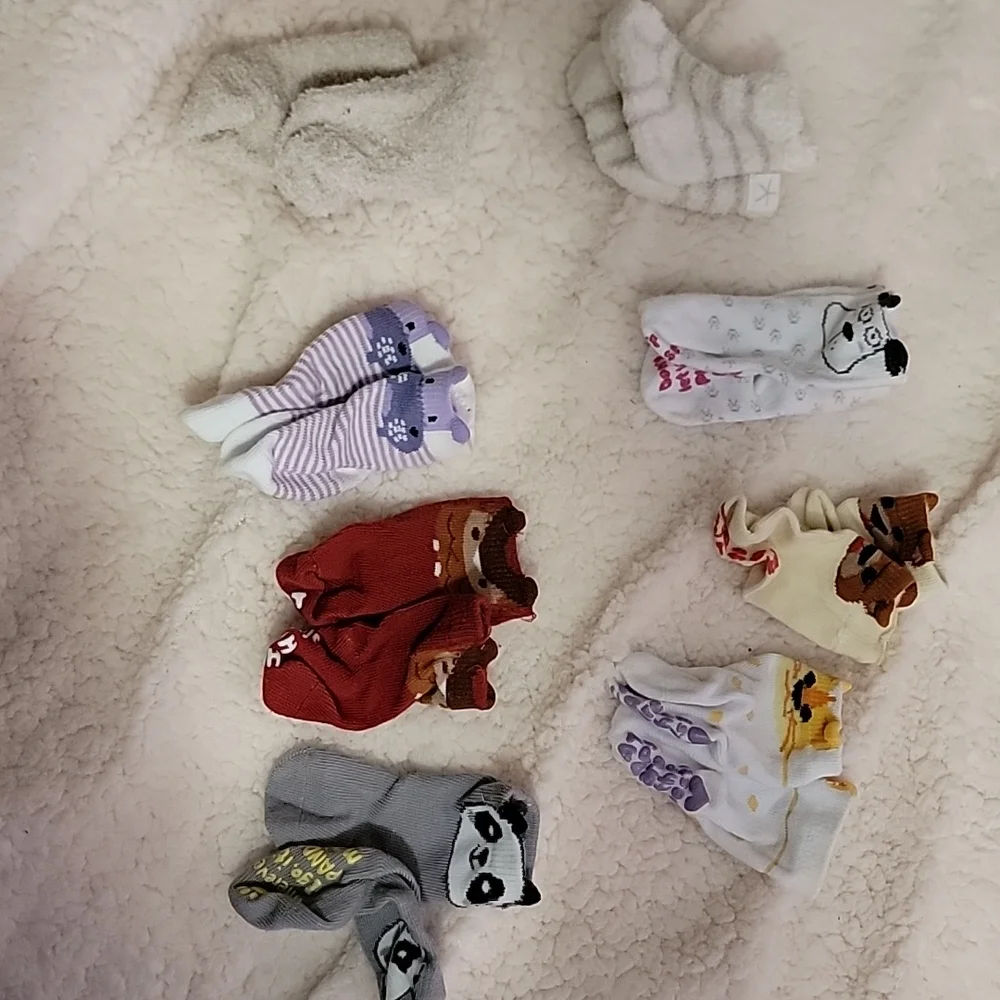 8 pairs baby socks